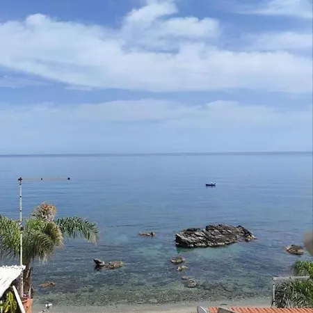 公寓 Al Mare 贾迪尼-纳克索斯