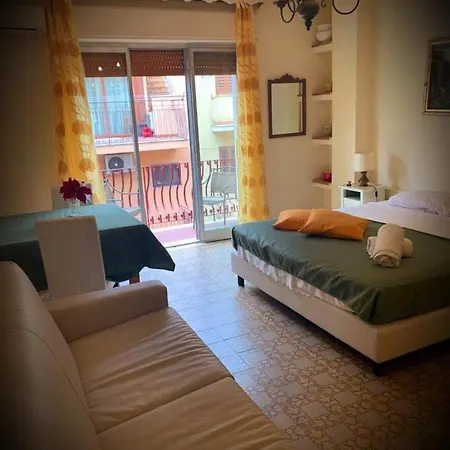 Al Mare 贾迪尼-纳克索斯